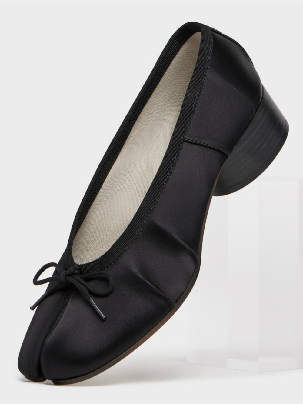 Maison Margiela Tabi Satin Ballerina